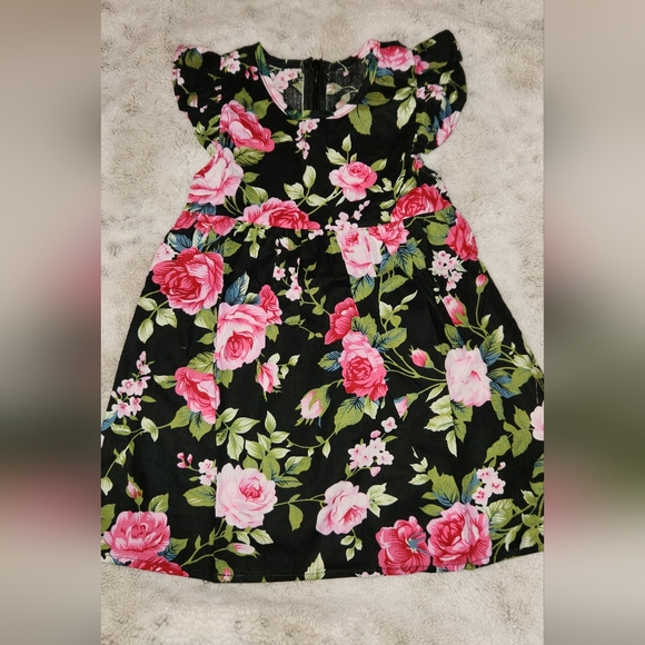 Other - NWOT !! TODDLER FLOWER DRESS